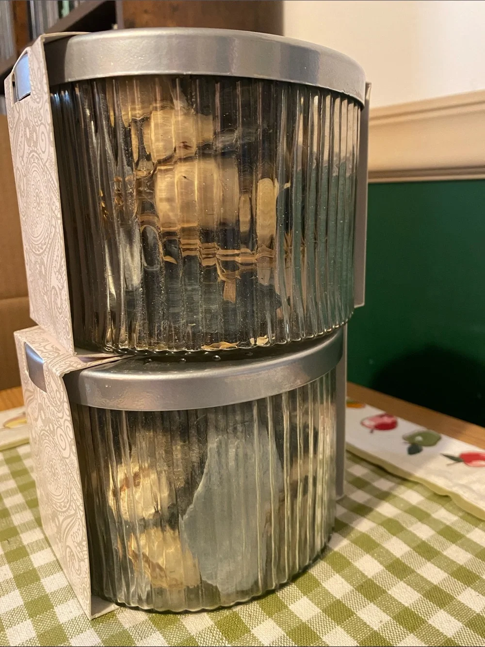 Ashland Oud Wood Scented Potpourri Tins — Beige and Silver Pair